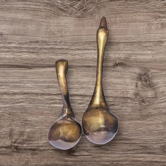 MCM Hammond LA Vintage Brass Swans Statue Figurine - Picture 5 of 7